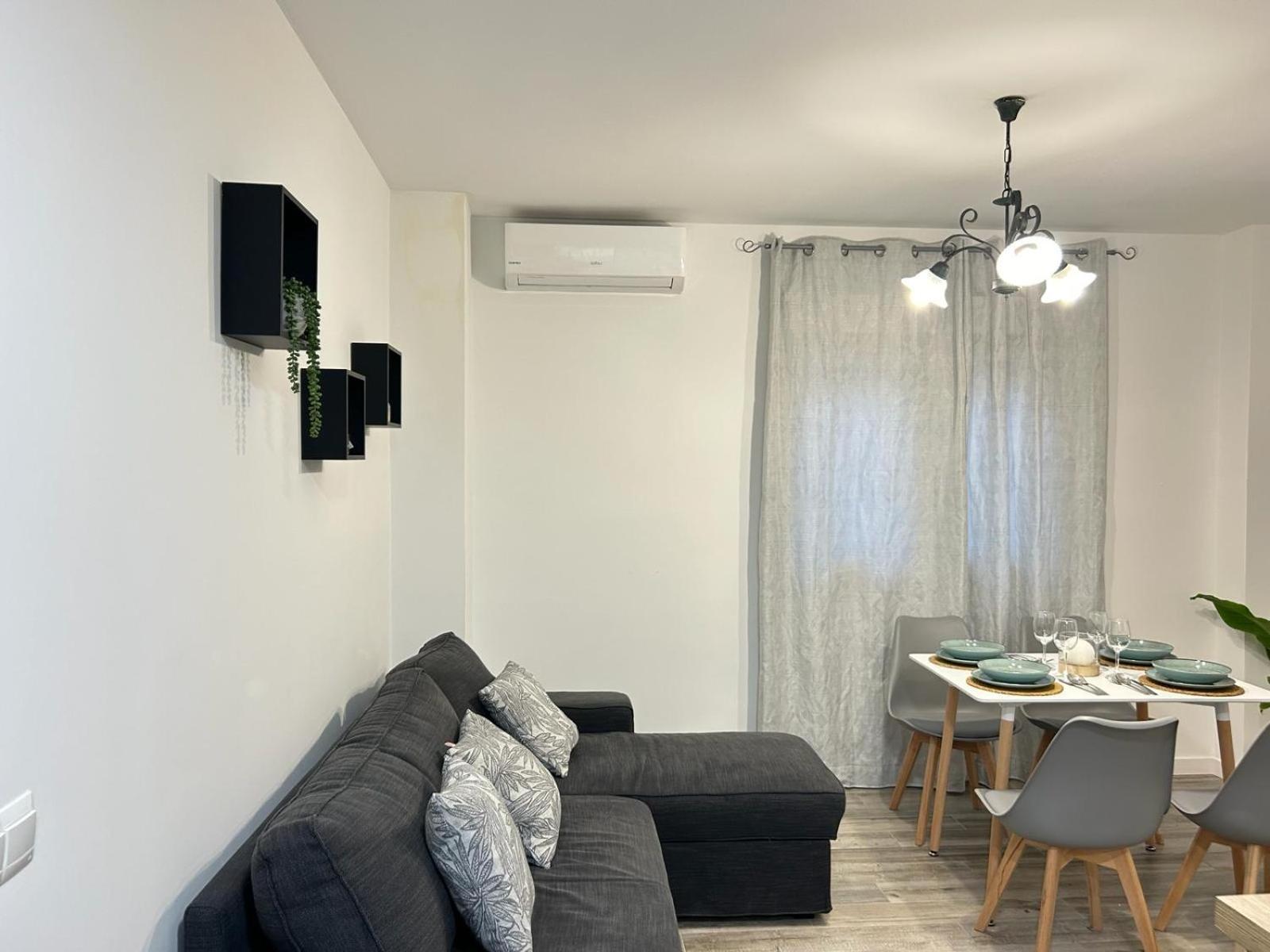 Apartment Poniente Beach Torre Del Mar Exterior photo