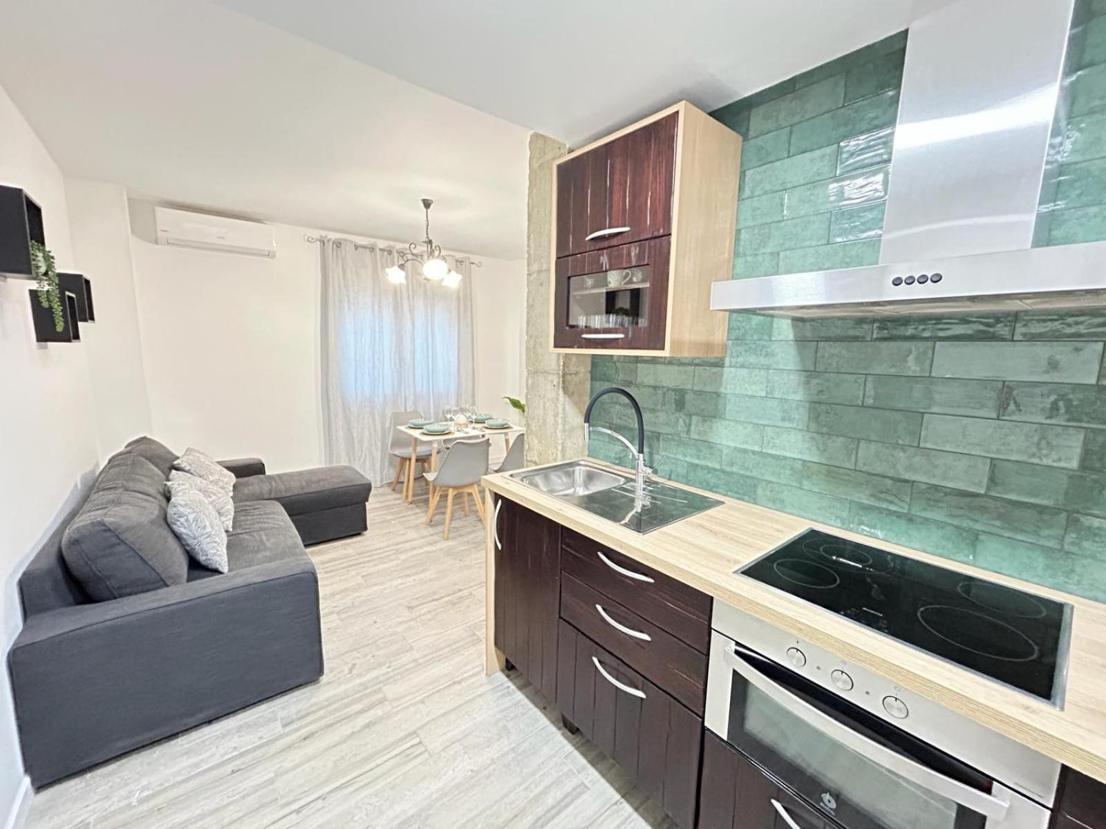 Apartment Poniente Beach Torre Del Mar Exterior photo